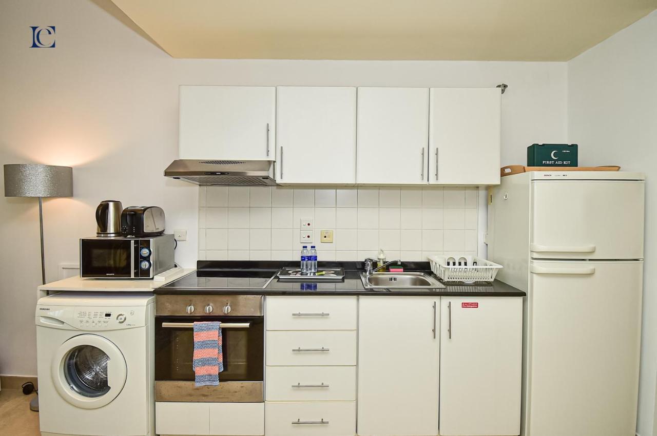 Luxury Escapes - Budget With Balcony, Yacht Bay Marina Apartamento